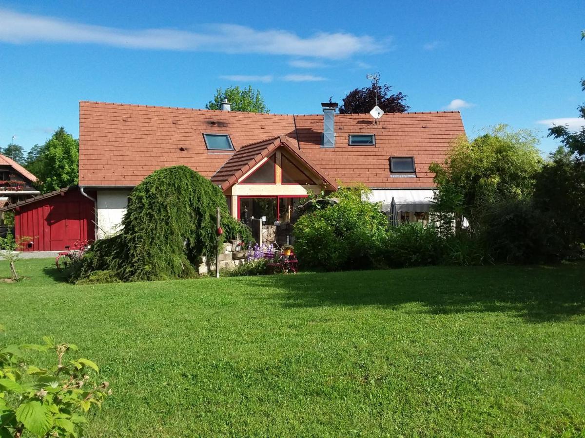 Le Grive Bed & Breakfast Chevremont Bagian luar foto